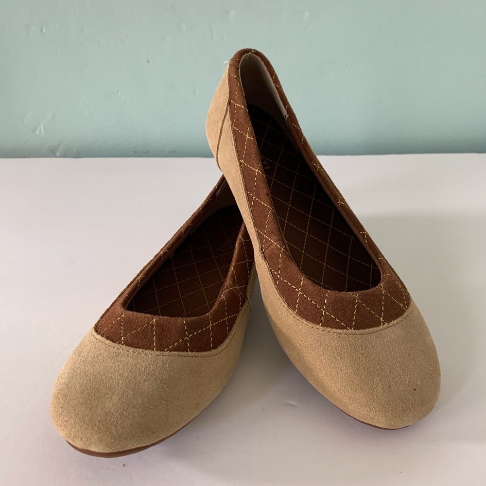 LANDS END Flat Shoes Suede Tan, Brown, & Gold Slip On Balletcore Size 7